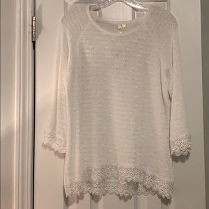 Women’s Knit White Top